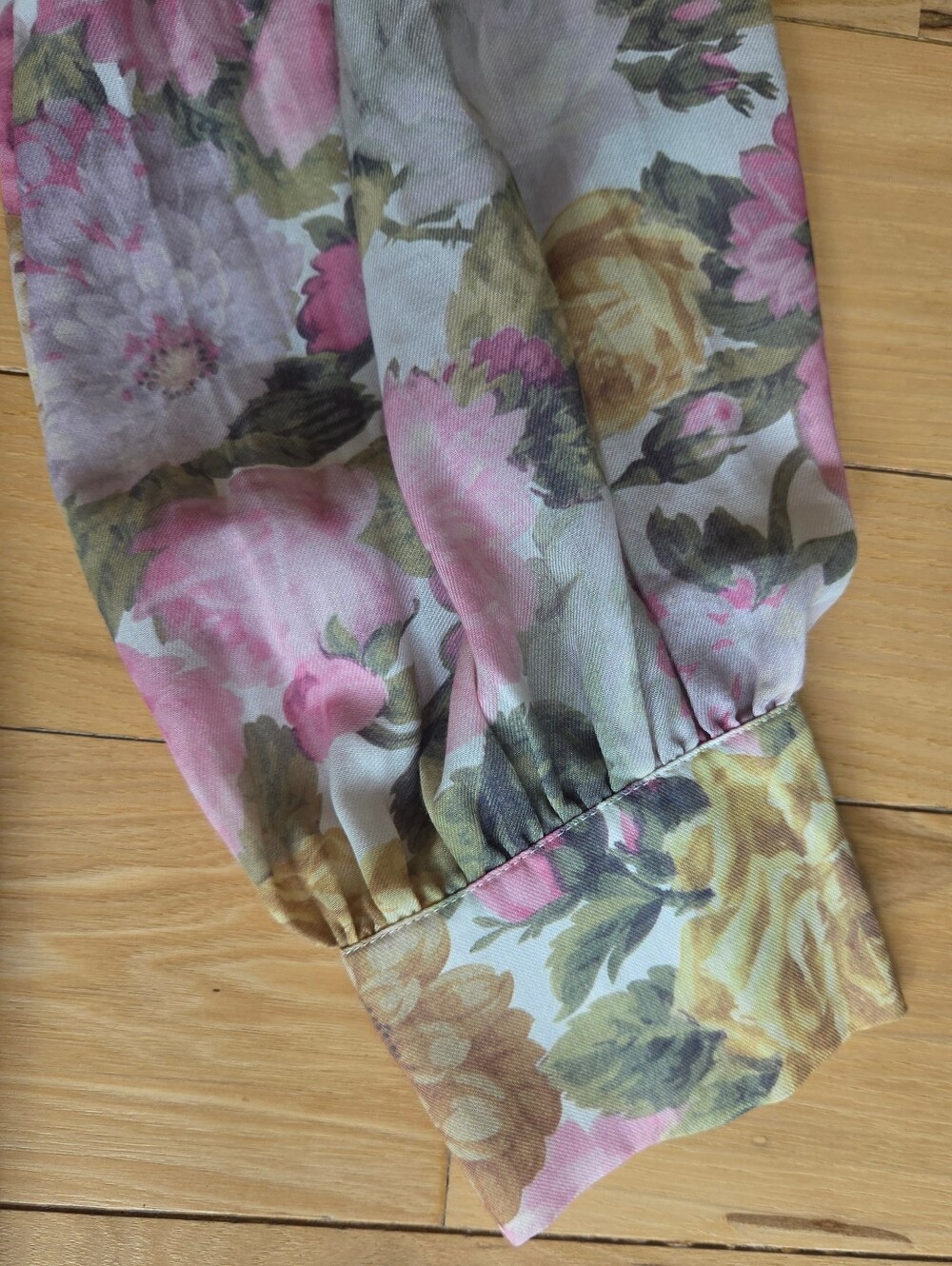 Lucy Paris Floral Mini Dress Puff Sleeve Button Front Romantic Cottagecore NWT M - Picture 5 of 6